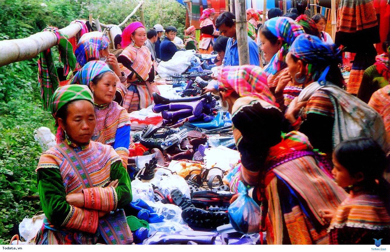 Độc đáo chợ phiên Tả Sìn Thàng