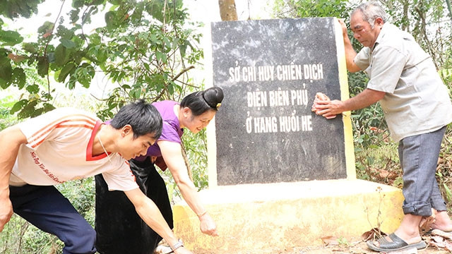 Sở Chỉ huy Chiến dịch Điện Biên Phủ ở hang Huổi He